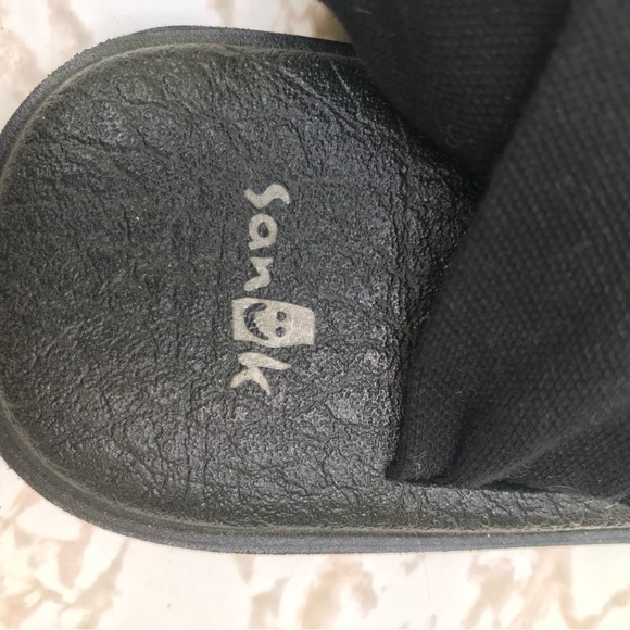 Sanuk Sandals - Picture 5 of 6